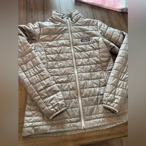 Patagonia Women's Nano Puff Jacket - Light Gray